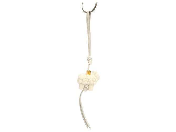 Charm per borsa Cubo Anagram Pecora in pelle di vitello e feltro Loewe Crudo - vista 3