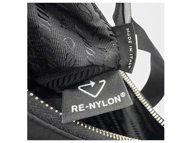 Borsa a tracolla Prada 1BH204 Re-Edition 2005 Re-Nylon con logo triangolare Nero - vista 17