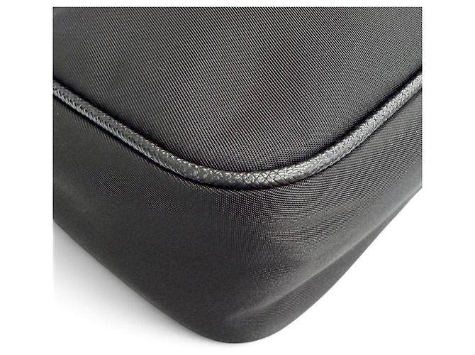 Borsa a tracolla Prada 1BH204 Re-Edition 2005 Re-Nylon con logo triangolare Nero - vista 8