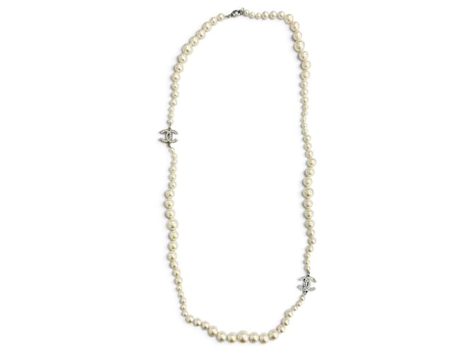 Collana di perle lunga Chanel A14V Coco Mark Argento Bianco - vista 4