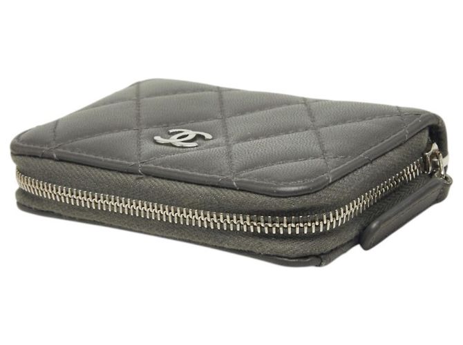 Monedero Chanel Matelassé Coco Mark Castaño - vista 5