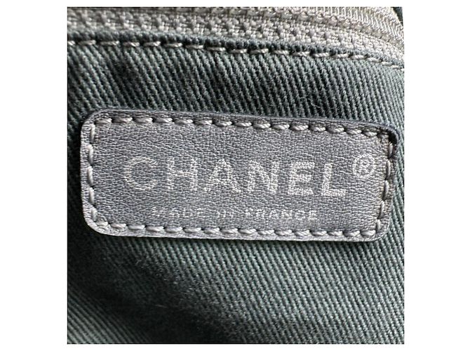Borsa a tracolla Chanel V-Stitch in tela e pelle nera Nero - vista 12