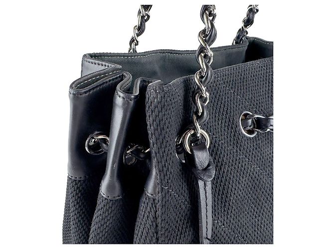 Borsa a tracolla Chanel V-Stitch in tela e pelle nera Nero - vista 6