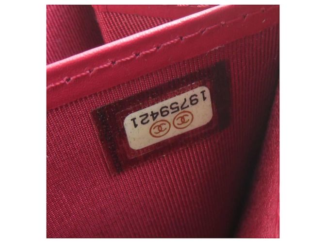Cartera larga Chanel de piel charol rosa - vista 7
