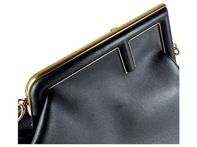 Borsa a tracolla Fendi in pelle nera Nero - vista 10