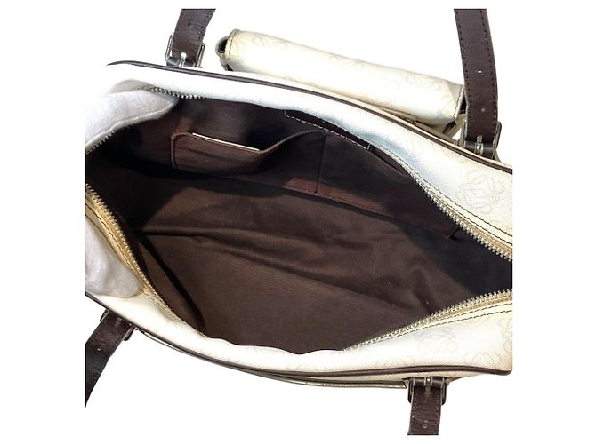 Loewe Handtasche - Repeat Anagram Weiß - Ansicht 5