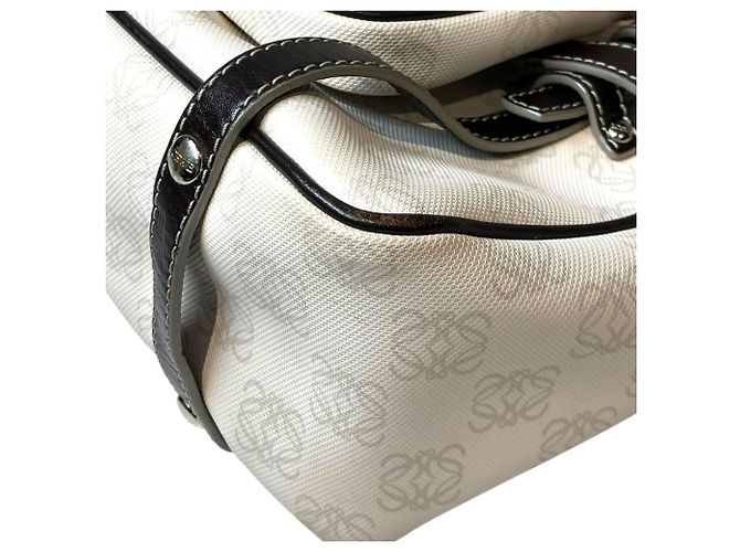 Loewe Handtasche - Repeat Anagram Weiß - Ansicht 8