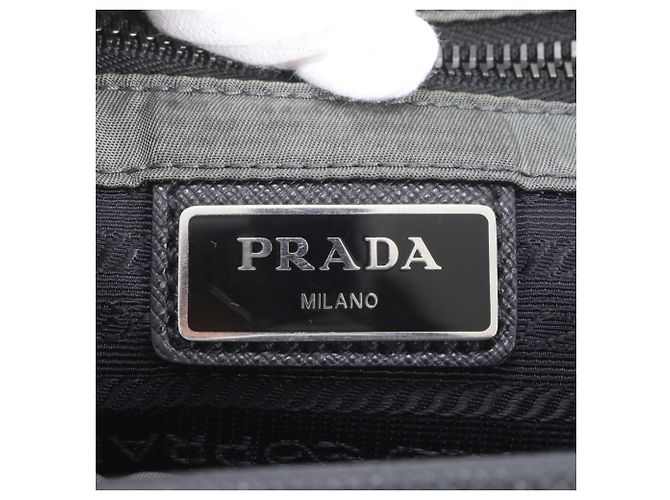 Bolsa Messenger Prada em nylon Tessuto com logo triangular Marrom Preto - vista 9