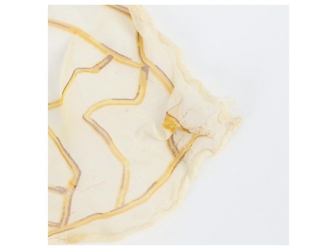 Foulard Chanel in seta Coco Mark beige e oro D'oro - vista 10