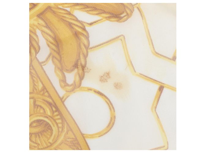 Foulard Chanel in seta Coco Mark beige e oro D'oro - vista 11