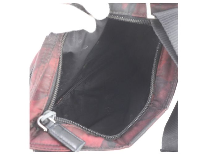 Borsa a tracolla Prada Tessuto Nylon Camouflage Nero Rosso - vista 7