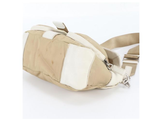 Borsa a tracolla in pelle e nylon Tessuto con logo triangolare Prada Bianco Beige - vista 4