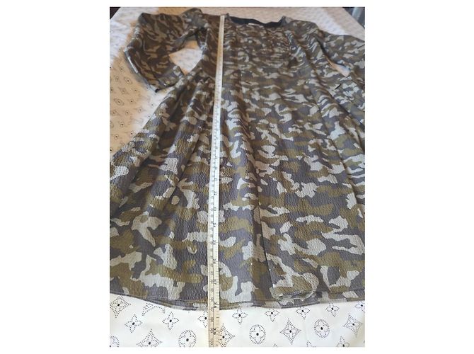 Burberry Brit Seidenkleid Camouflage Grün Grau - Ansicht 14