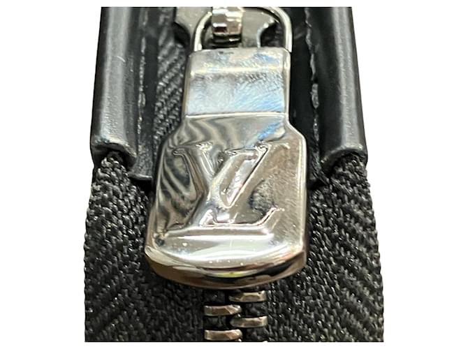 Louis Vuitton Pochette Voyage MM - Monogram Eclipse Nero Monogramma - vista 9