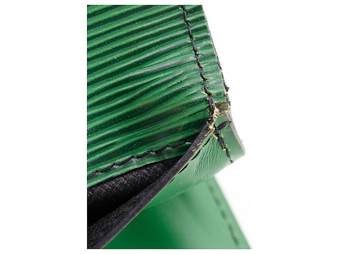 Borsa a pochette Louis Vuitton Montaigne27 in pelle Epi Verde - vista 8
