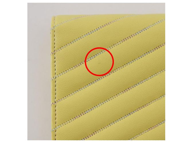 Cartera larga Chanel V Stitch de piel de cordero Amarillo - vista 13