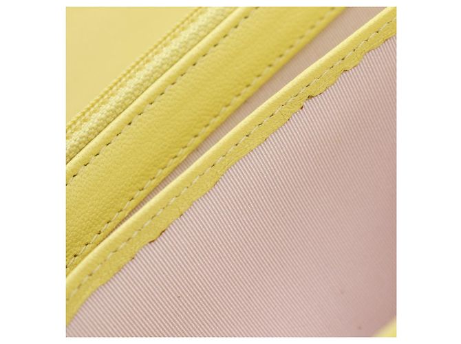Cartera larga Chanel V Stitch de piel de cordero Amarillo - vista 14