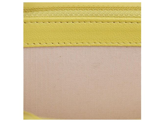 Cartera larga Chanel V Stitch de piel de cordero Amarillo - vista 15