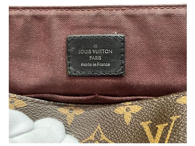 Borsa a tracolla Louis Vuitton Discrete MM Marrone Monogramma - vista 4