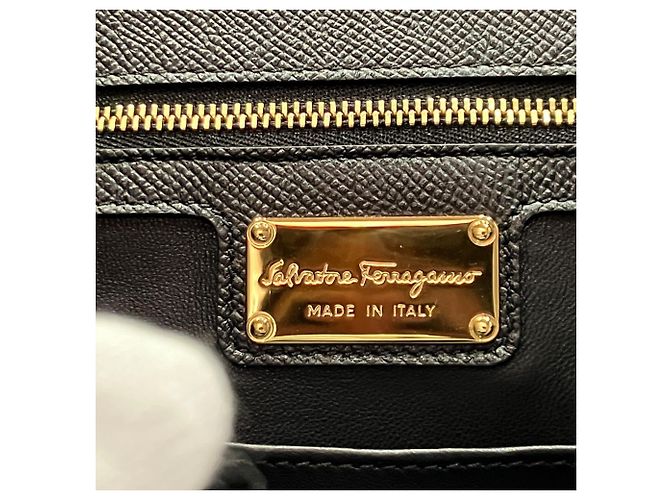 Borsa a tracolla Salvatore Ferragamo Vara Ribbon in pelle nera Nero - vista 4