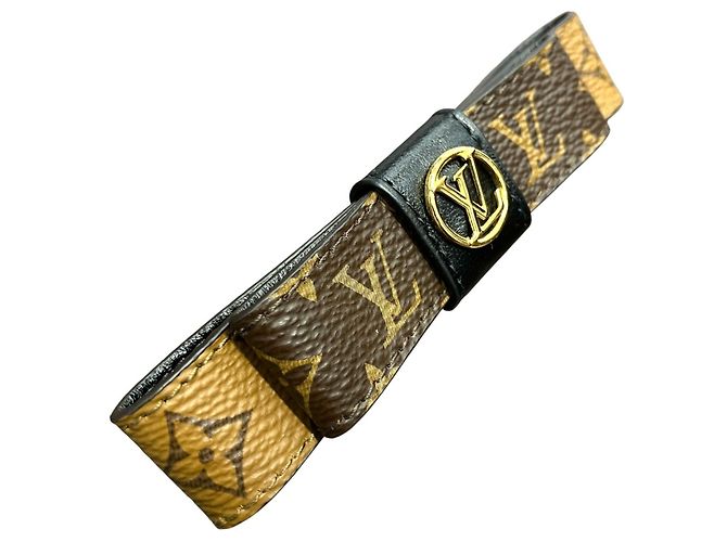 Fermi capelli My LV Bow Monogram Reverse Louis Vuitton Monogramma - vista 7