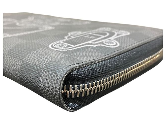 Louis Vuitton Zippy Organizer in Damier Graphite Negro - vista 9