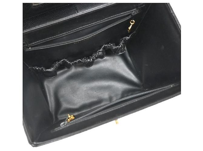 Vanity Beauty case vintage Chanel in vitello Nero - vista 5