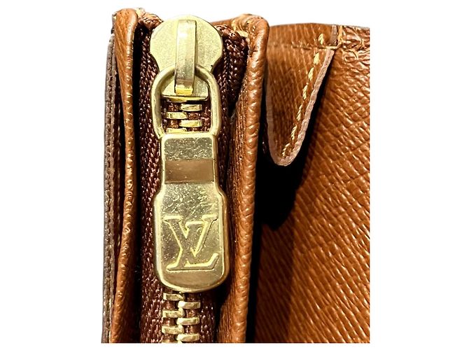 Louis Vuitton Monogram Bi-Fold Geldbörse Braun Monogramm - Ansicht 9