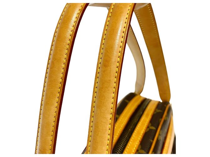 Sac à main Louis Vuitton Clara - Monogram Canvas Marron Monogramme - vue 5