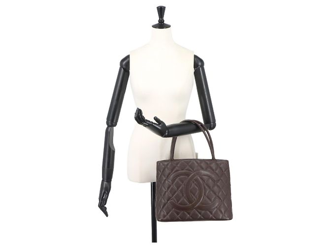 Borsa Tote Chanel Medallion Marrone scuro - vista 9