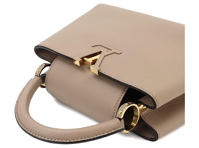 Borsa Louis Vuitton Capucines BB - vista 2