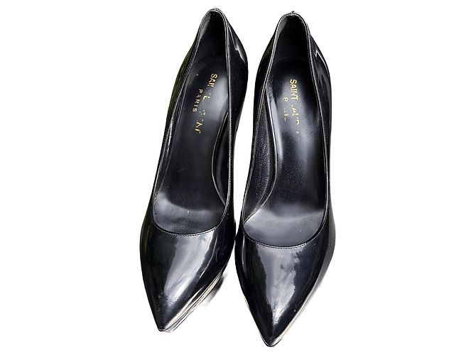 Saint Laurent Pumps aus schwarzem Lackleder - Ansicht 3