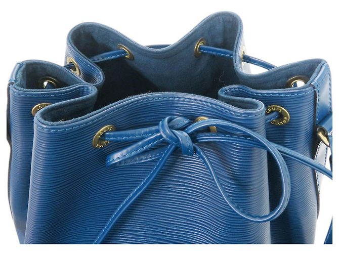 Noe Borsa a tracolla Louis Vuitton Petit Noé Epi Blu - vista 7