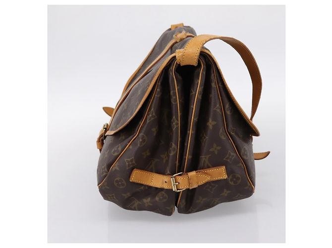 Louis Vuitton Saumur Monogram 35 Marrone - vista 4