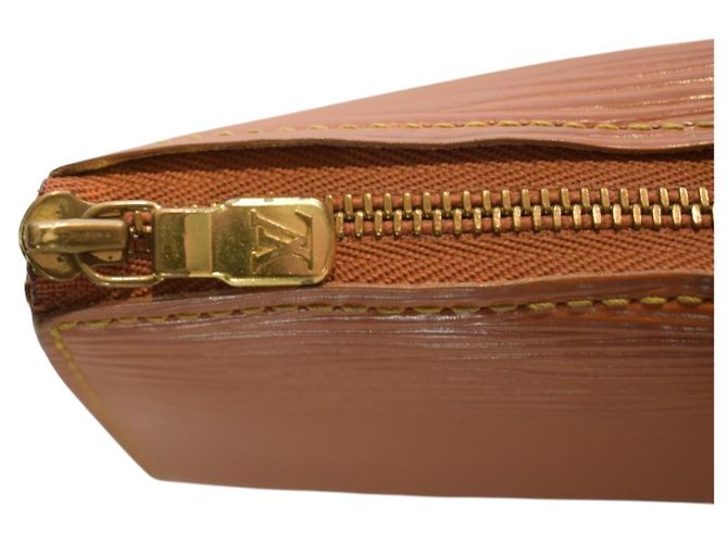 Organizer Louis Vuitton Pochette Accessoires 24 Pelle Epi Cipango Gold Marrone - vista 11