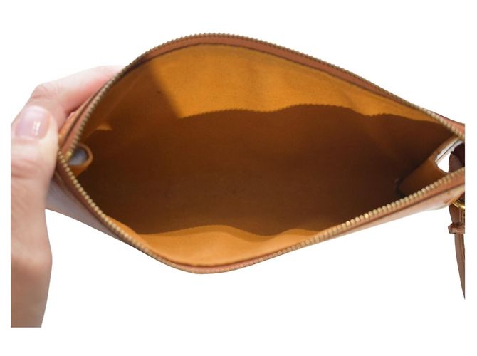 Organizer Louis Vuitton Pochette Accessoires 24 Pelle Epi Cipango Gold Marrone - vista 13