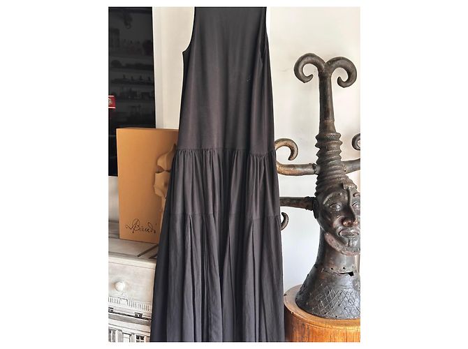 Munthe Plus Simonsen PLU Schwarzes Baumwoll-Maxikleid mit Rüschen - Ansicht 7