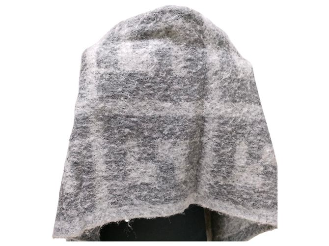 Fendi Shaggy-Stola Grau Braun - Ansicht 6
