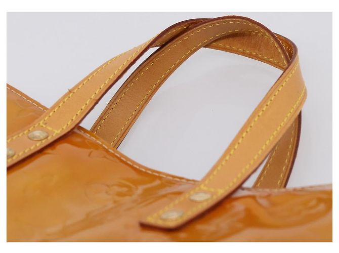 Borsa a mano LOUIS VUITTON Monogram Vernis Reade PM Beige M91144 LV Auth 196860 - vista 14
