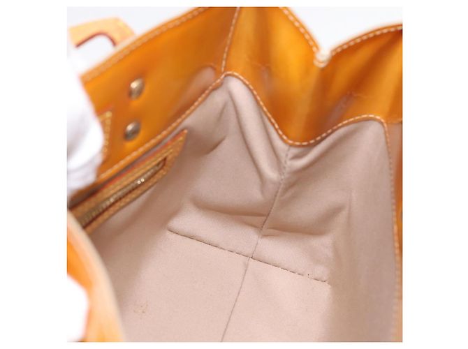 Borsa a mano LOUIS VUITTON Monogram Vernis Reade PM Beige M91144 LV Auth 196860 - vista 19