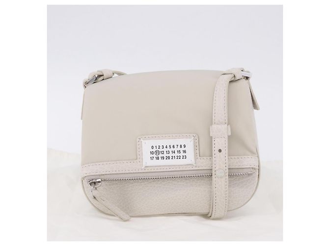 Maison Martin Margiela Borsa a tracolla Maison Margiela in pelle bianca argento Auth am12334M Bianco - vista 12