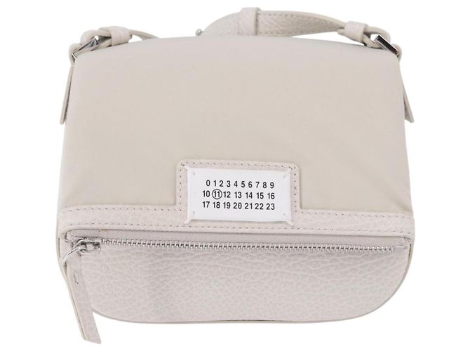 Maison Martin Margiela Borsa a tracolla Maison Margiela in pelle bianca argento Auth am12334M Bianco - vista 13