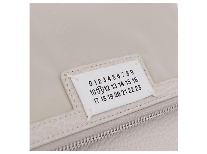 Maison Martin Margiela Borsa a tracolla Maison Margiela in pelle bianca argento Auth am12334M Bianco - vista 19