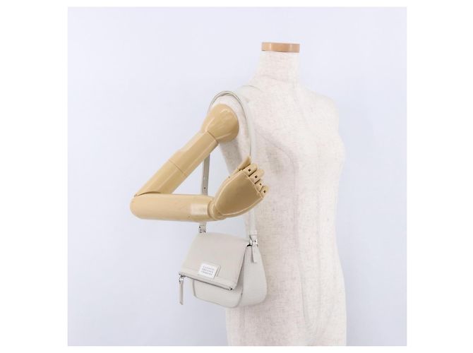 Maison Martin Margiela Borsa a tracolla Maison Margiela in pelle bianca argento Auth am12334M Bianco - vista 27