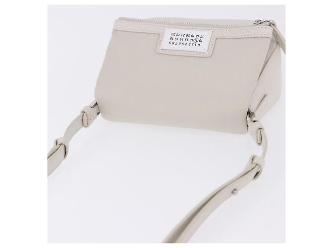 Maison Martin Margiela Borsa a tracolla Maison Margiela in pelle bianca argento Auth am12334M Bianco - vista 7