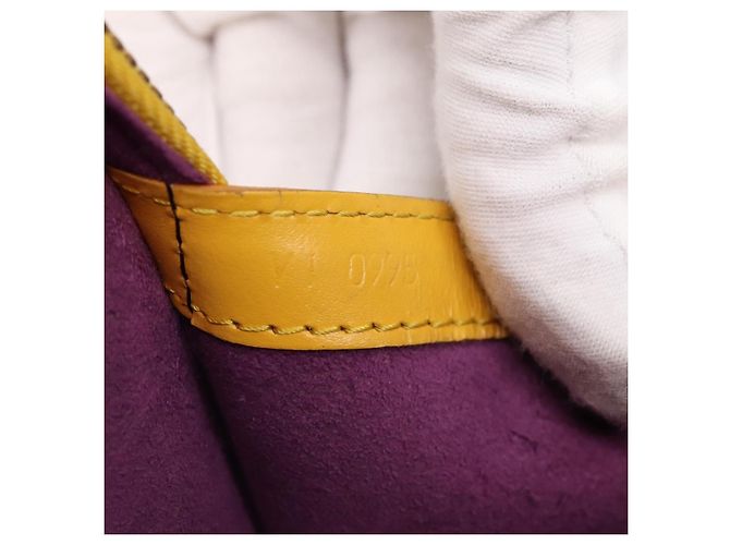 LOUIS VUITTON Borsa a tracolla Epi Lussac Yellow M52289 LV Auth 200272 Giallo - vista 12