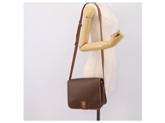 Céline Borsa a tracolla CELINE Macadam Canvas PVC Leather Brown Gold Auth 200945 Marrone D'oro - vista 22