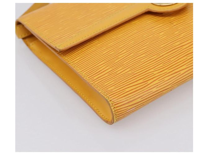 LOUIS VUITTON Epi Pochette Arche Shoulder Bag Yellow M52579 LV Auth 199007 Giallo - vista 15