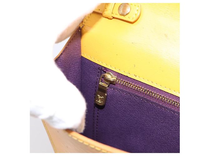 LOUIS VUITTON Epi Pochette Arche Shoulder Bag Yellow M52579 LV Auth 199007 Giallo - vista 22