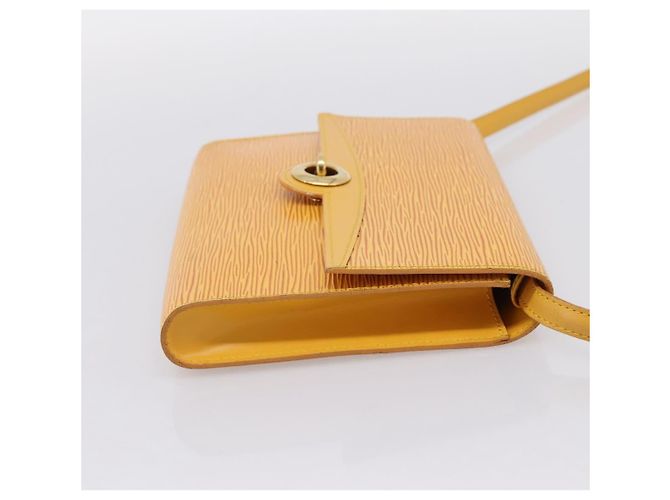 LOUIS VUITTON Epi Pochette Arche Shoulder Bag Yellow M52579 LV Auth 199007 Giallo - vista 4